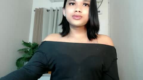 Snapshot of seductivedeluxe69 chatting on June 4, 2026, 4:35 pm Deluxe online show from June 4, 2026, 4:35 pm