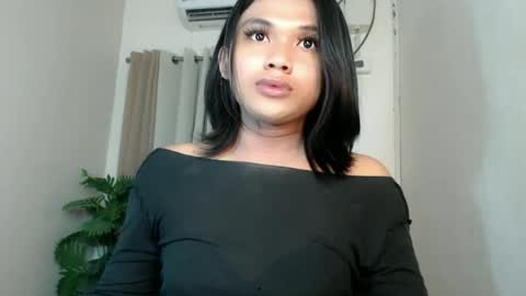 Snapshot of seductivedeluxe69 chatting on June 10, 2026, 7:24 pm Deluxe online show from June 10, 2026, 7:24 pm