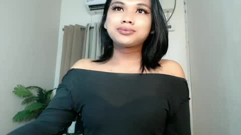 Snapshot of seductivedeluxe69 chatting on June 14, 2026, 7:05 pm Deluxe online show from June 14, 2026, 7:05 pm