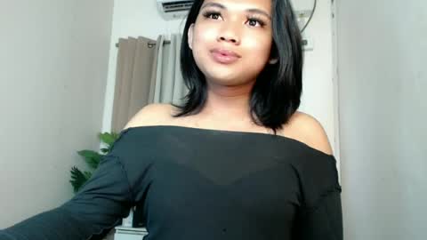 Snapshot of seductivedeluxe69 chatting on June 22, 2026, 4:31 am Deluxe online show from June 22, 2026, 4:31 am