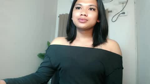 Snapshot of seductivedeluxe69 chatting on July 18, 2026, 1:54 am Deluxe online show from July 18, 2026, 1:54 am