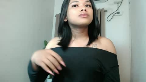 Snapshot of seductivedeluxe69 chatting on July 19, 2026, 9:13 am Deluxe online show from July 19, 2026, 9:13 am