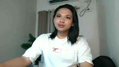 Snapshot of seductivedeluxe69 chatting on July 22, 2026, 8:00 pm Deluxe online show from July 22, 2026, 8:00 pm