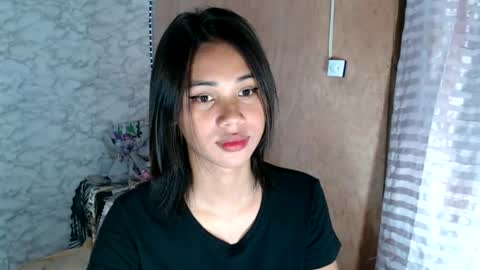Snapshot of seductivepinoy_xx chatting on June 24, 2026, 7:40 am seductivepinoy_xx online show from June 24, 2026, 7:40 am