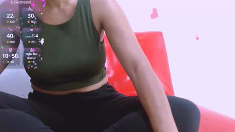 Snapshot of seductivespellvagina80 chatting on November 8, 2025, 5:29 am Estefany online show from November 8, 2025, 5:29 am