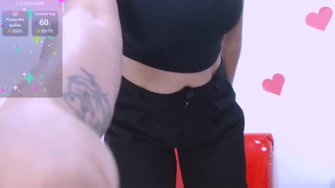 Snapshot of seductivespellvagina80 chatting on November 10, 2025, 1:10 pm Estefany online show from November 10, 2025, 1:10 pm