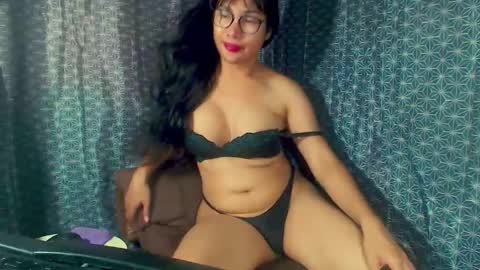 Snapshot of seductresstsjulia chatting on March 16, 2026, 12:06 am Julia Starlette online show from March 16, 2026, 12:06 am