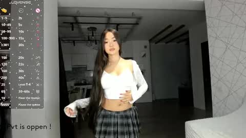 Snapshot of seeeyoumin chatting on October 10, 2025, 12:04 pm Akira Youri online show from October 10, 2025, 12:04 pm