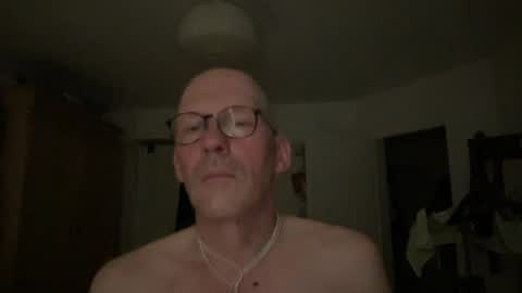 Snapshot of seethebigpicture chatting on July 10, 2026, 10:34 pm seethebigpicture online show from July 10, 2026, 10:34 pm