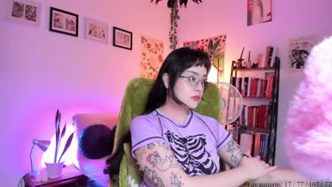 Luciana online show from May 2, 2026, 12:37 am