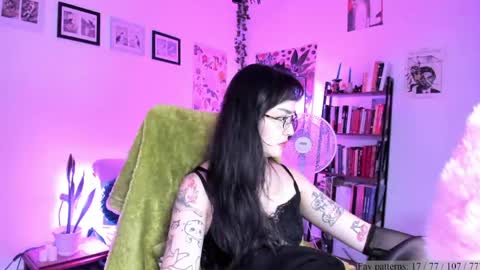 Luciana online show from May 2, 2026, 10:37 pm