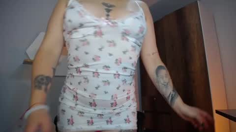 Snapshot of sejmet_5 chatting on February 24, 2025, 1:46 am Yeyis online show from February 24, 2025, 1:46 am