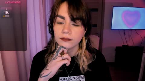 Snapshot of selectrra chatting on January 30, 2025, 11:33 am selectrra online show from January 30, 2025, 11:33 am