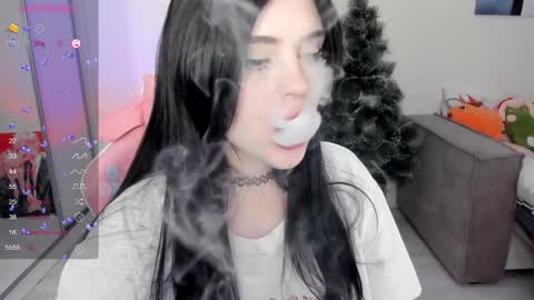 Snapshot of selena___cute chatting on January 7, 2025, 8:03 am Selena online show from January 7, 2025, 8:03 am