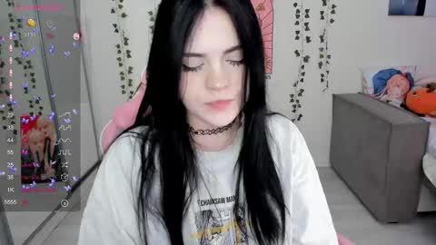 Snapshot of selena___cute chatting on February 10, 2025, 5:03 am Selena online show from February 10, 2025, 5:03 am