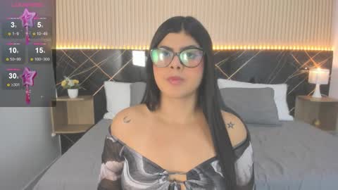 Selena online show from February 19, 2026, 2:29 am