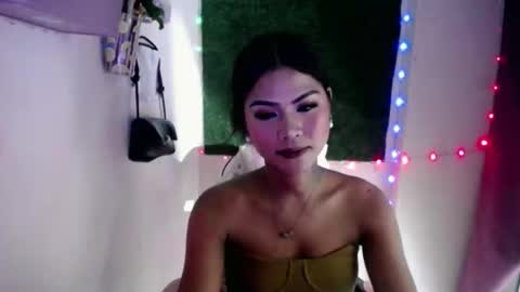 selena_fox2000 online show from April 22, 2026, 5:36 pm