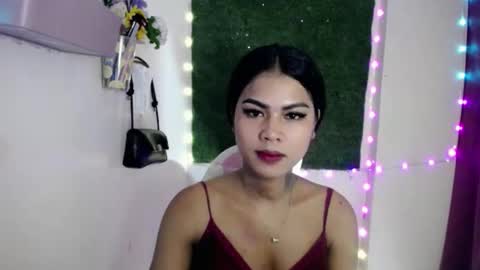 selena_fox2000 online show from April 25, 2026, 4:37 am