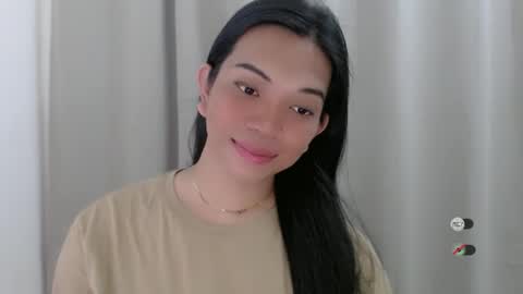 Selena online show from January 5, 2025, 8:54 am