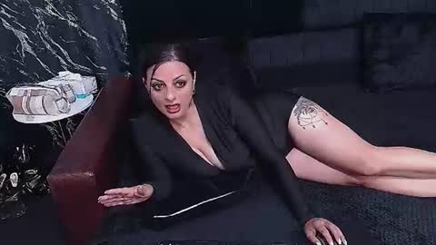 Selene online show from July 7, 2026, 6:47 am