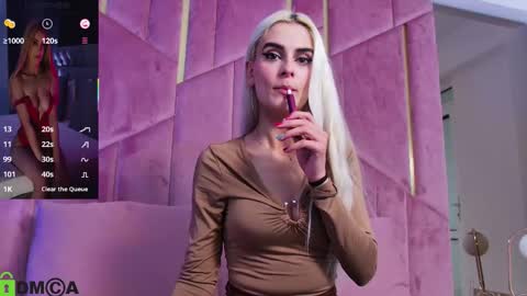 Snapshot of selenadaze chatting on November 10, 2025, 5:06 am Selena online show from November 10, 2025, 5:06 am