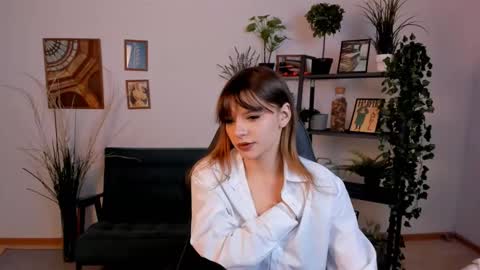 Selena ntmy online show from February 28, 2025, 5:04 pm