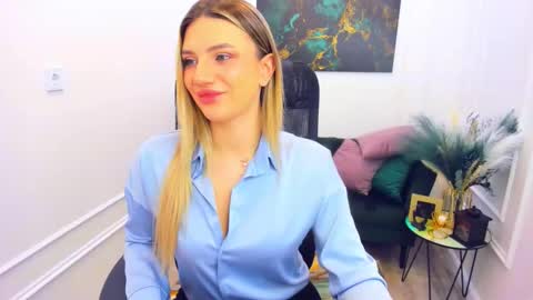 selenaemoore online show from March 4, 2026, 3:34 am