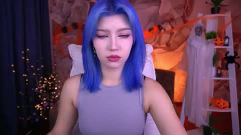 selenairis online show from November 1, 2025, 9:28 pm