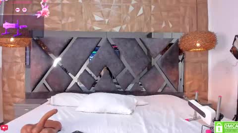 selene__lopez_ online show from April 27, 2026, 7:56 pm