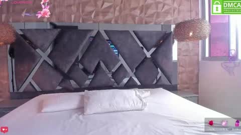 selene__lopez_ online show from June 8, 2026, 7:14 pm