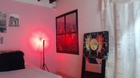 Snapshot of selene_gils chatting on December 10, 2024, 4:27 pm nathy online show from December 10, 2024, 4:27 pm