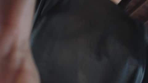 Snapshot of selene_gils chatting on February 14, 2025, 8:21 am nathy online show from February 14, 2025, 8:21 am