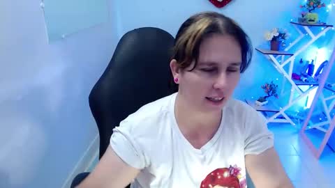 selene online show from February 28, 2026, 3:13 pm