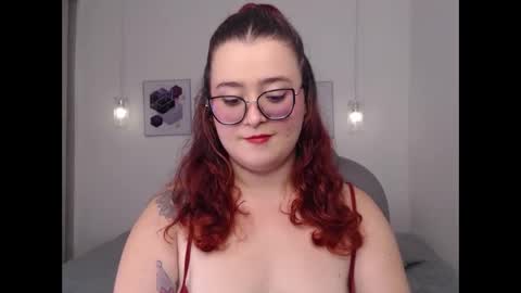 Snapshot of selene_rouse_ chatting on May 7, 2026, 11:32 pm selene_rouse_ online show from May 7, 2026, 11:32 pm