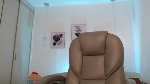 Snapshot of selene_rouse_ chatting on June 13, 2026, 12:08 am selene_rouse_ online show from June 13, 2026, 12:08 am