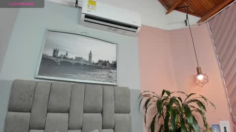 Selene online show from November 27, 2025, 3:41 am