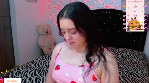 Snapshot of seleneg chatting on October 7, 2025, 4:53 am Selene G online show from October 7, 2025, 4:53 am