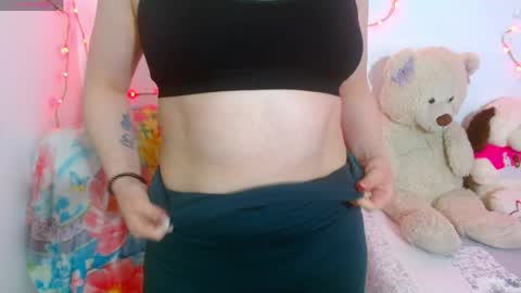 Selene G  online show from April 30, 2026, 5:36 am