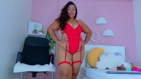 Snapshot of selenegibson__ chatting on June 12, 2026, 7:35 pm SELENE GIBSON online show from June 12, 2026, 7:35 pm
