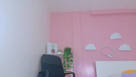 Snapshot of selenegibson__ chatting on July 3, 2026, 7:31 pm SELENE GIBSON online show from July 3, 2026, 7:31 pm