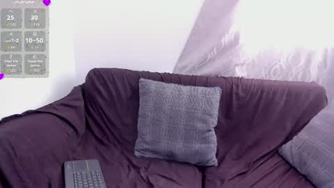Snapshot of selenenoire chatting on July 12, 2026, 12:07 pm Selene Noire online show from July 12, 2026, 12:07 pm