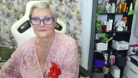 Selenna online show from February 13, 2025, 8:55 pm