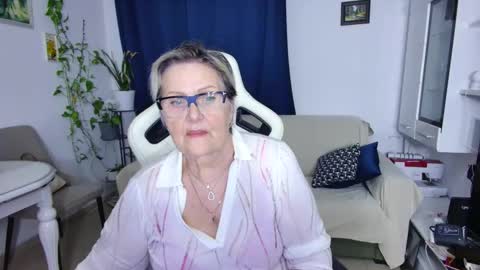 Selenna online show from March 29, 2026, 6:19 pm