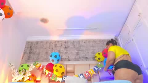 Selenna Cooper online show from June 27, 2026, 12:22 pm