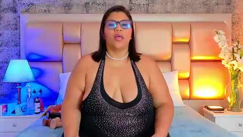Selenna Cooper online show from July 7, 2026, 12:09 pm