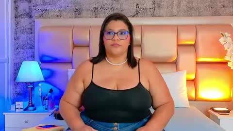 Selenna Cooper online show from July 8, 2026, 12:09 pm