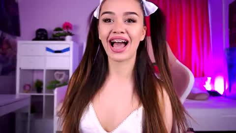 Selenne online show from June 10, 2026, 9:41 am