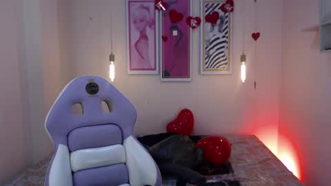 Snapshot of seleny_fitness chatting on February 16, 2025, 1:05 pm Mayte online show from February 16, 2025, 1:05 pm