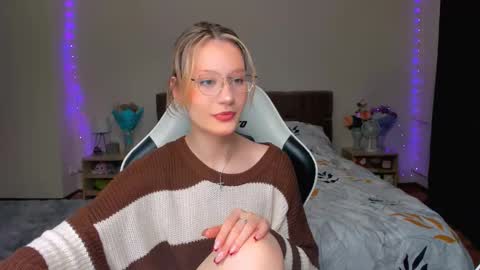 Simon and Alice online show from September 21, 2025, 8:21 pm