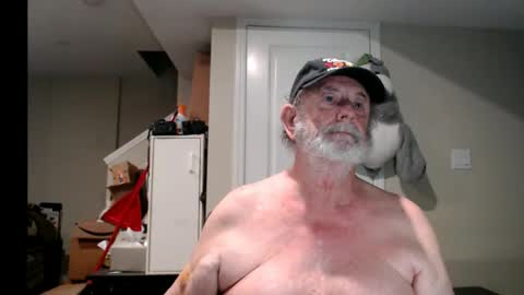 Snapshot of selkie2s chatting on September 13, 2025, 2:06 pm selkie2s online show from September 13, 2025, 2:06 pm